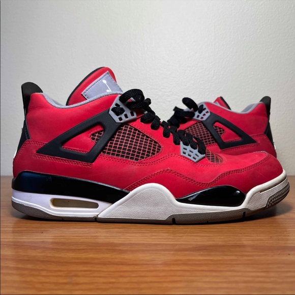 jordan 4 toro bravo 2021